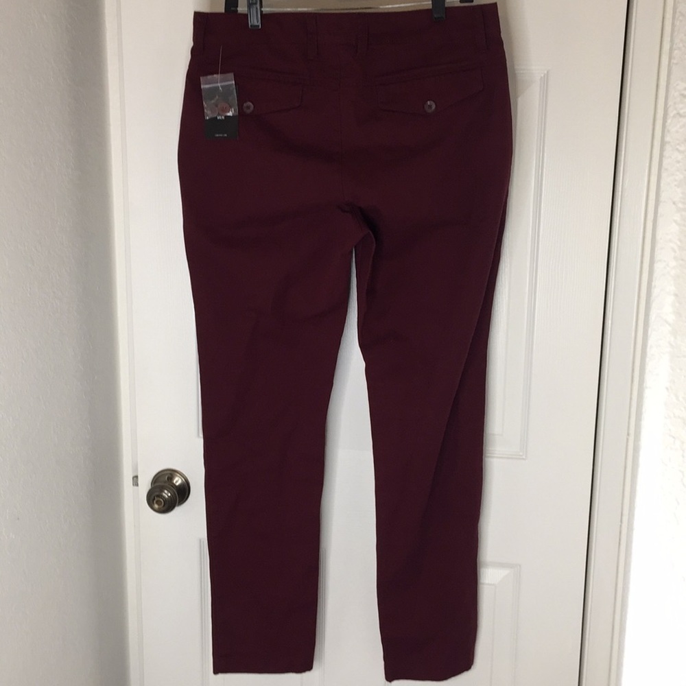 Forever 21 Men’s Burgundy Pants size 33 NWT - Picture 4 of 10